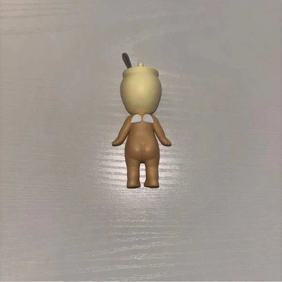 Sonny Angel Collectible Doll with Cream 'Sugar' Cap - Picture 2 of 4